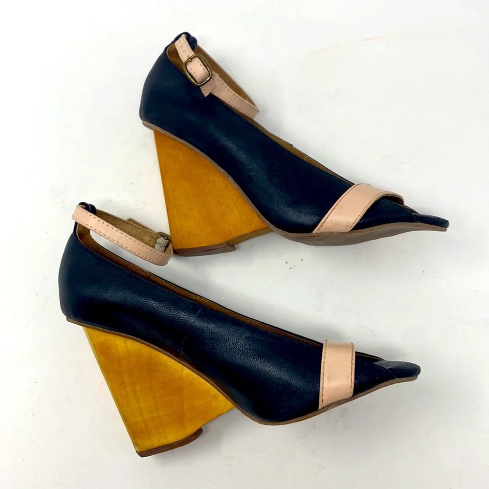 Jeffrey Campbell Havana Last Wedge Heels Navy Nude Leather Size 5M